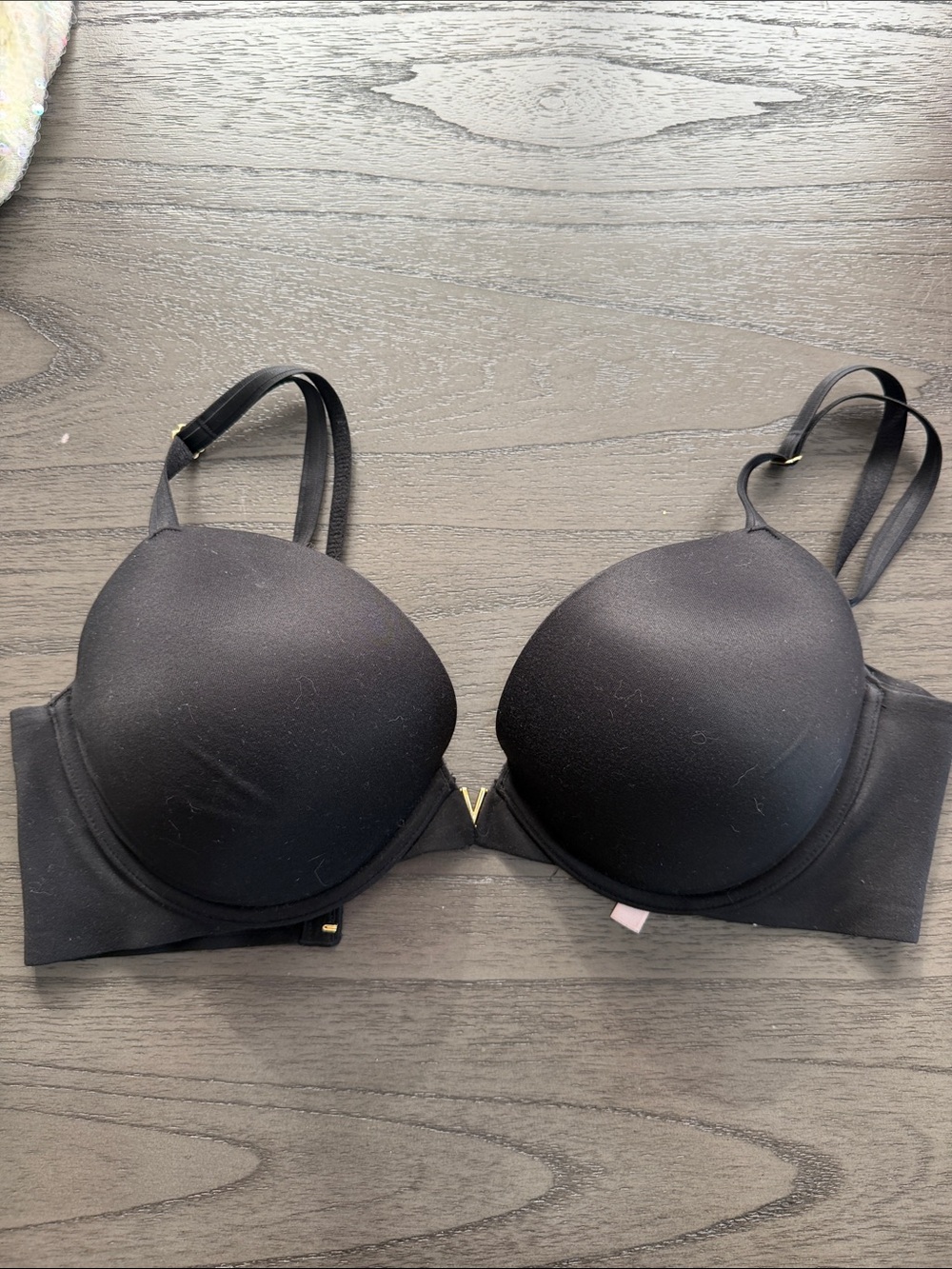 Victoria's Secret Black Molded Padded Underwire Bra
